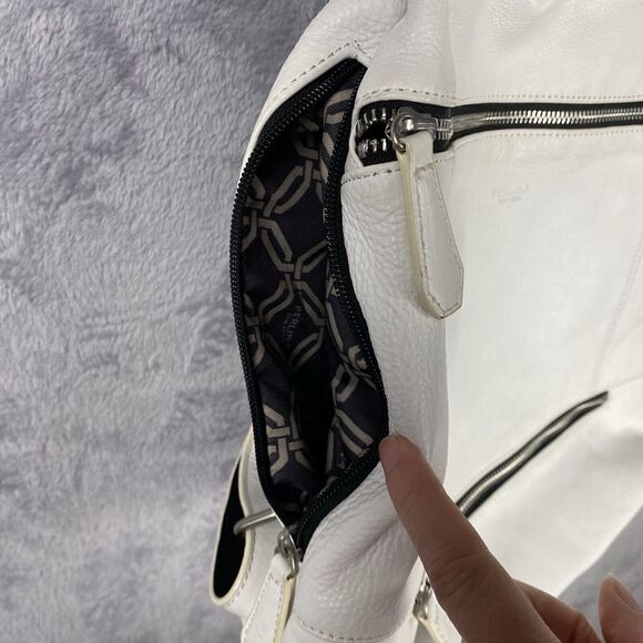 Perlina New York Backpack Purse White Beige Leather Adjustable Strap Gold Tone - Picture 9 of 15